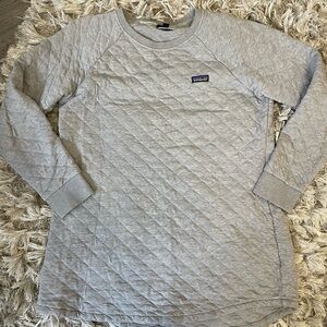 Patagonia Light Gray Quilted Pullover